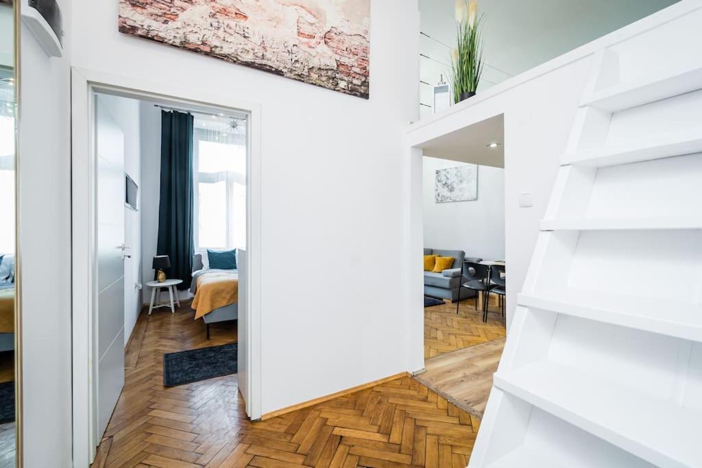 Royal City Apartment 40 M2 Krakow Exterior photo